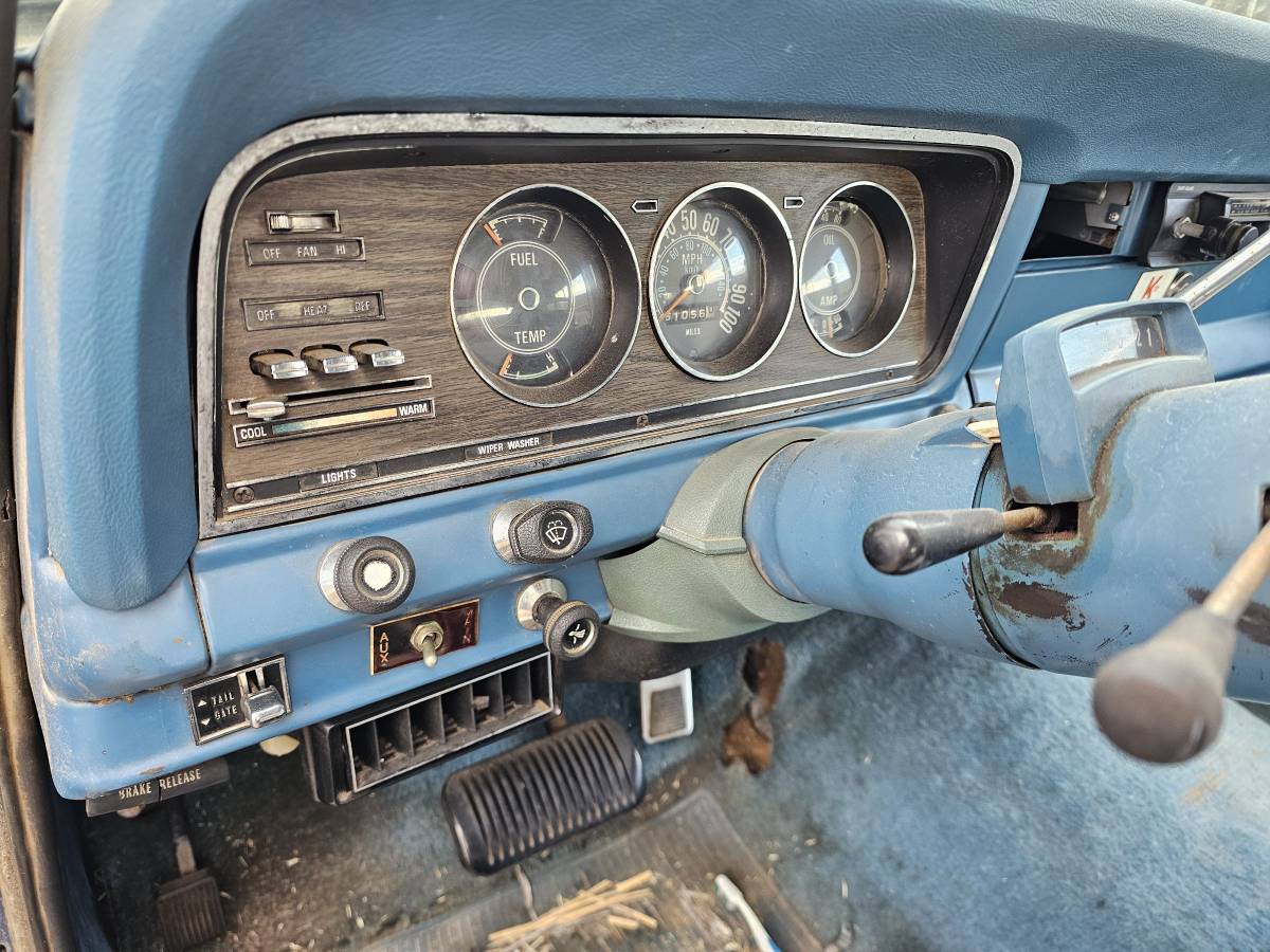 Jeep-wagoneer-1977-blue-4