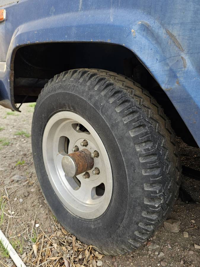 Jeep-wagoneer-1977-blue-9