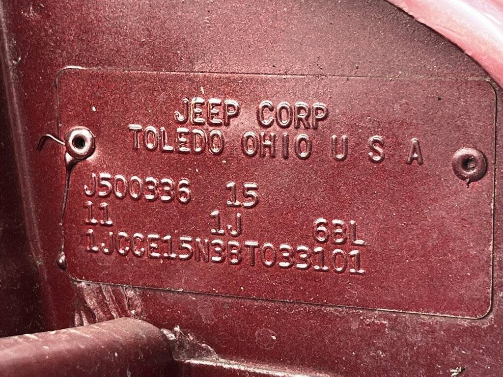 Jeep-wagoneer-1981-11