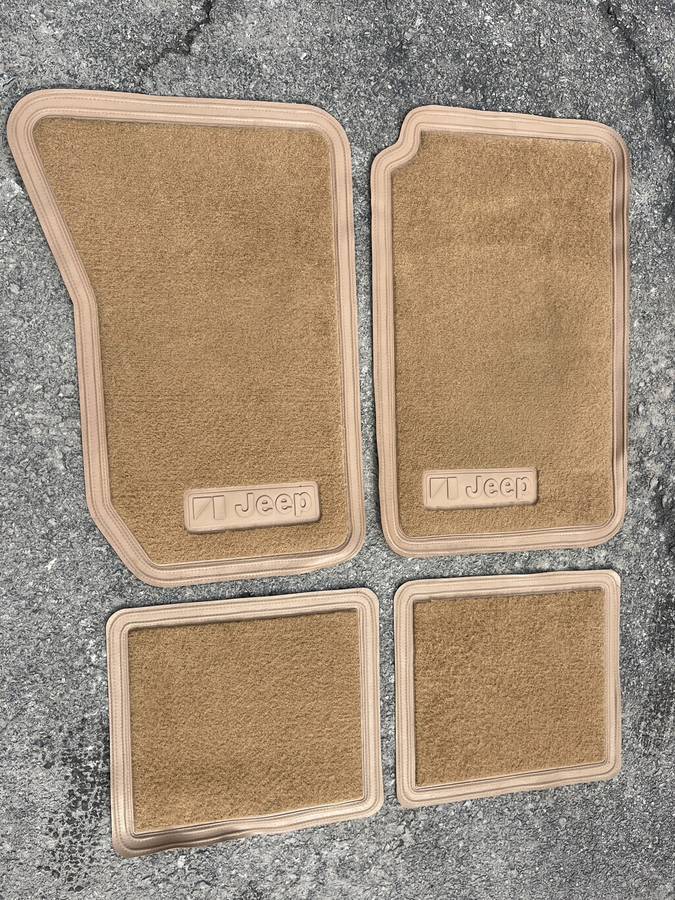 Jeep-wagoneer-1981-7