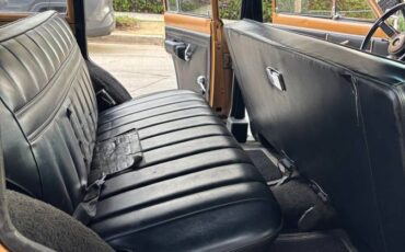 Jeep-wagoneer-1982-16