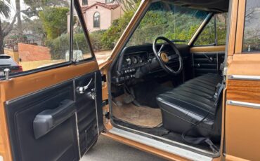 Jeep-wagoneer-1982-2