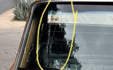 Jeep-wagoneer-1982-3