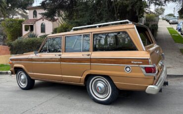 Jeep-wagoneer-1982-5