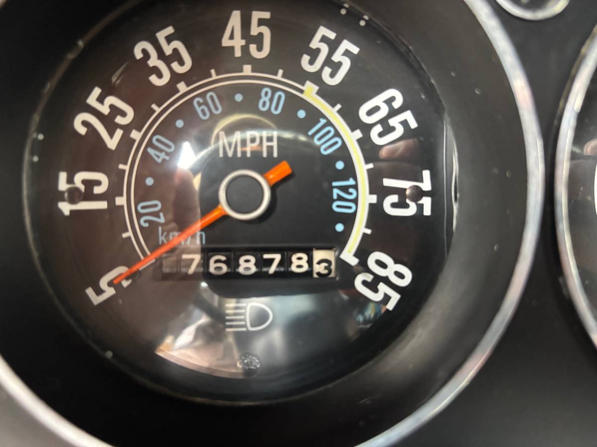 Jeep-wagoneer-1982-8