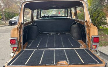 Jeep-wagoneer-1982-9