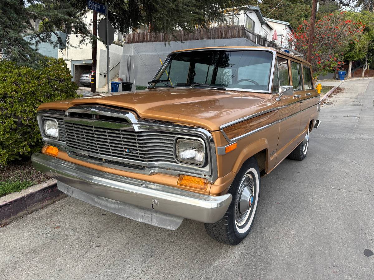 Jeep-wagoneer-1982