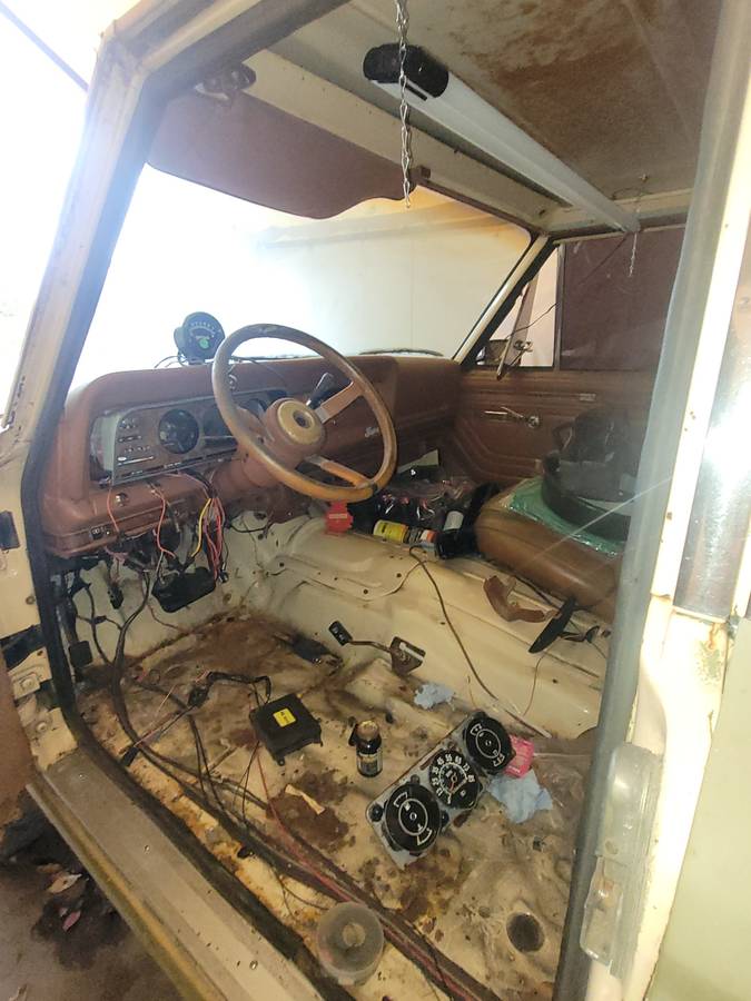 Jeep-wagoneer-limited-1982-custom-8