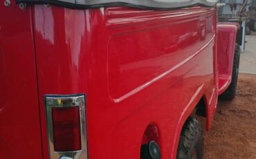 Jeep-willys-wagon-1954-red-1