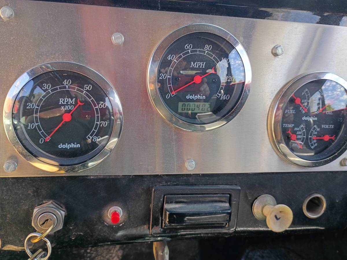 Jeep-willys-wagon-1954-red-5