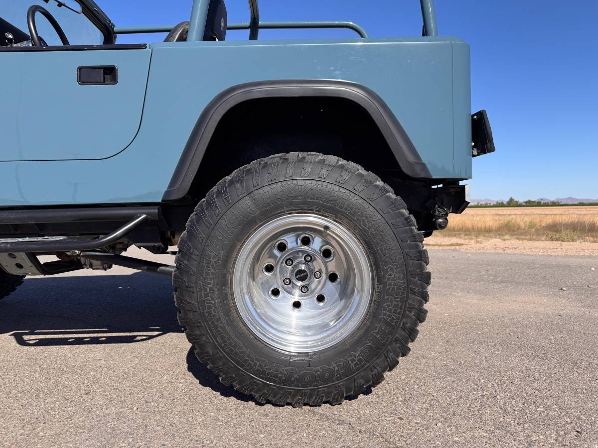 Jeep-wrangler-1987-blue-11