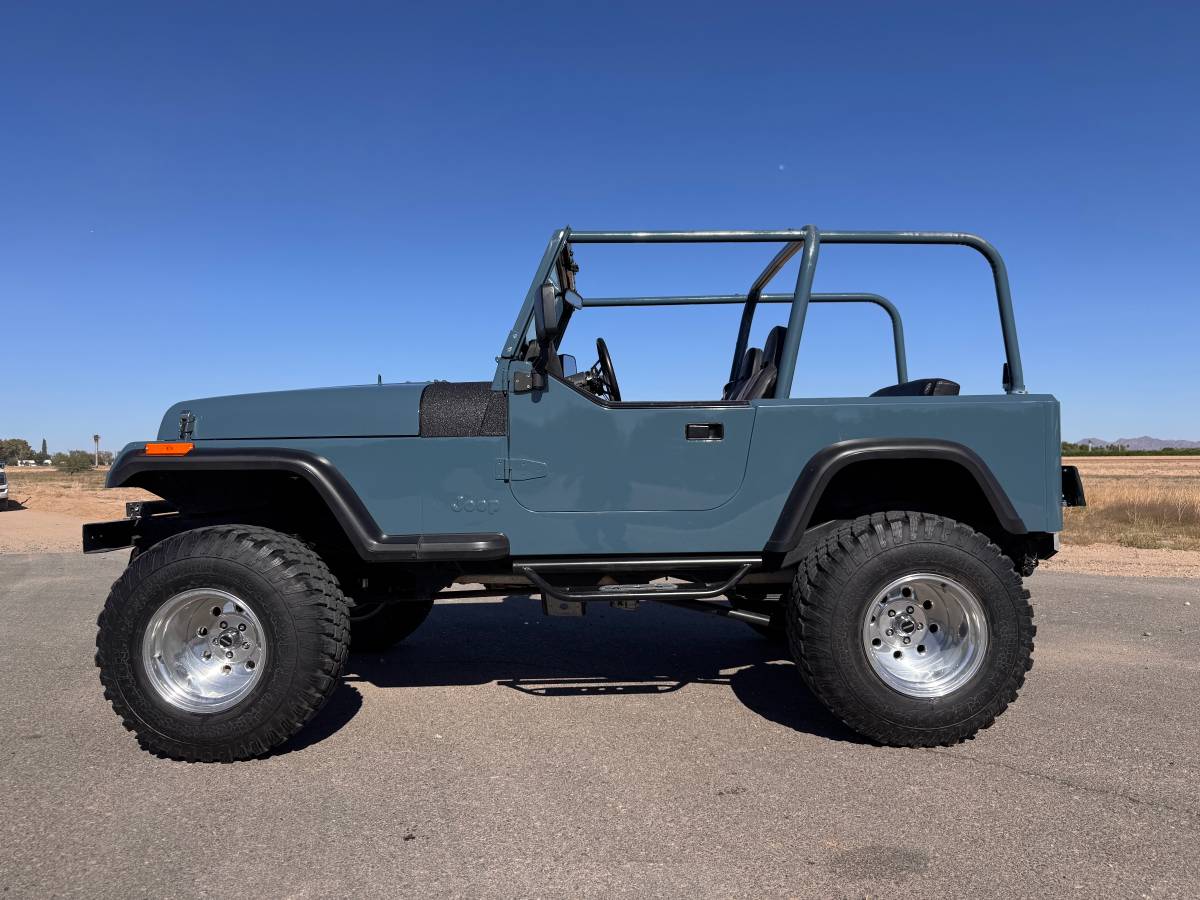 Jeep-wrangler-1987-blue-14