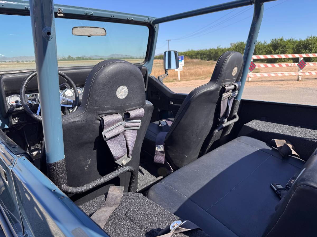 Jeep-wrangler-1987-blue-24