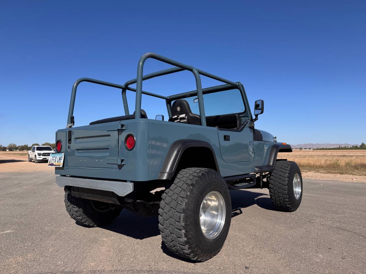 Jeep-wrangler-1987-blue-7