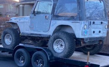 Jeep-wrangler-1988-silver-2