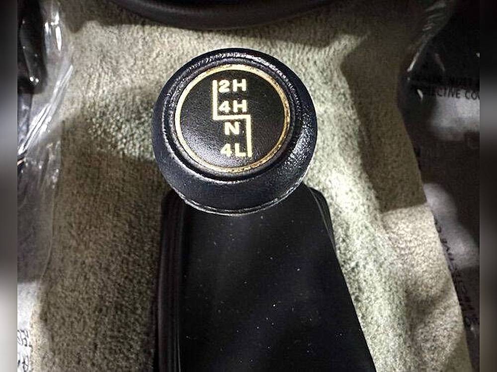 Jeep-wrangler-1989-red-16