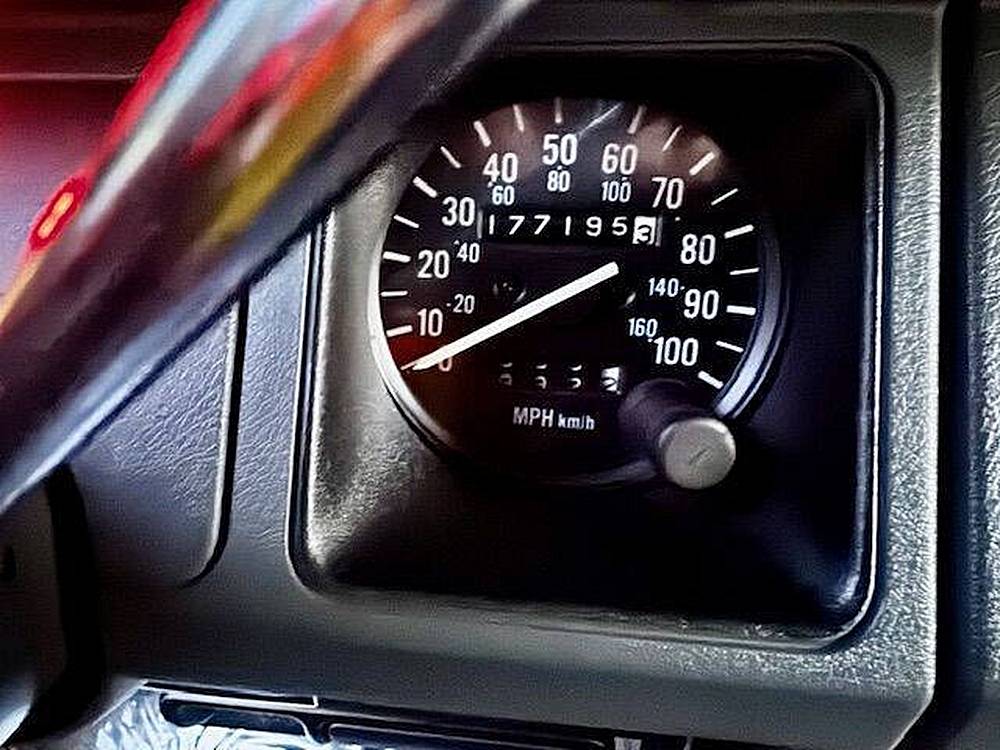 Jeep-wrangler-1989-red-18