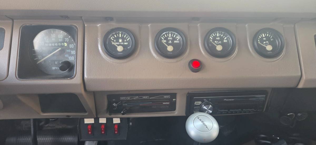 Jeep-wrangler-1990-brown-9