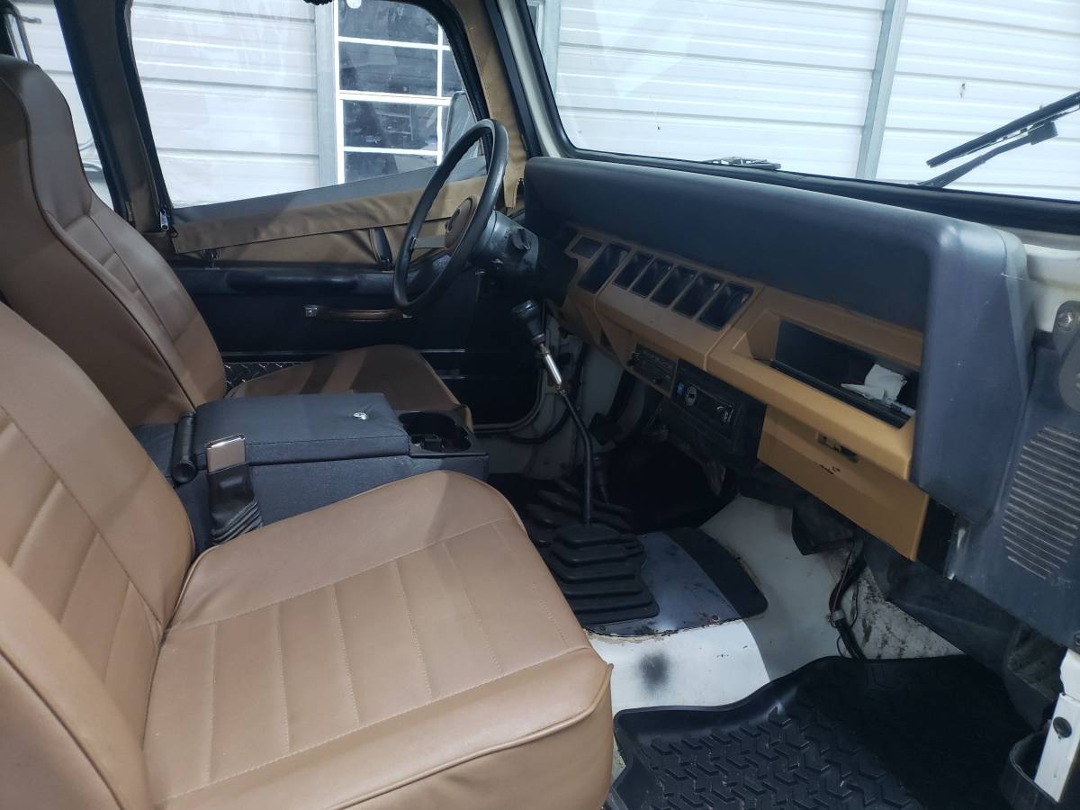 Jeep-wrangler-1992-white-1