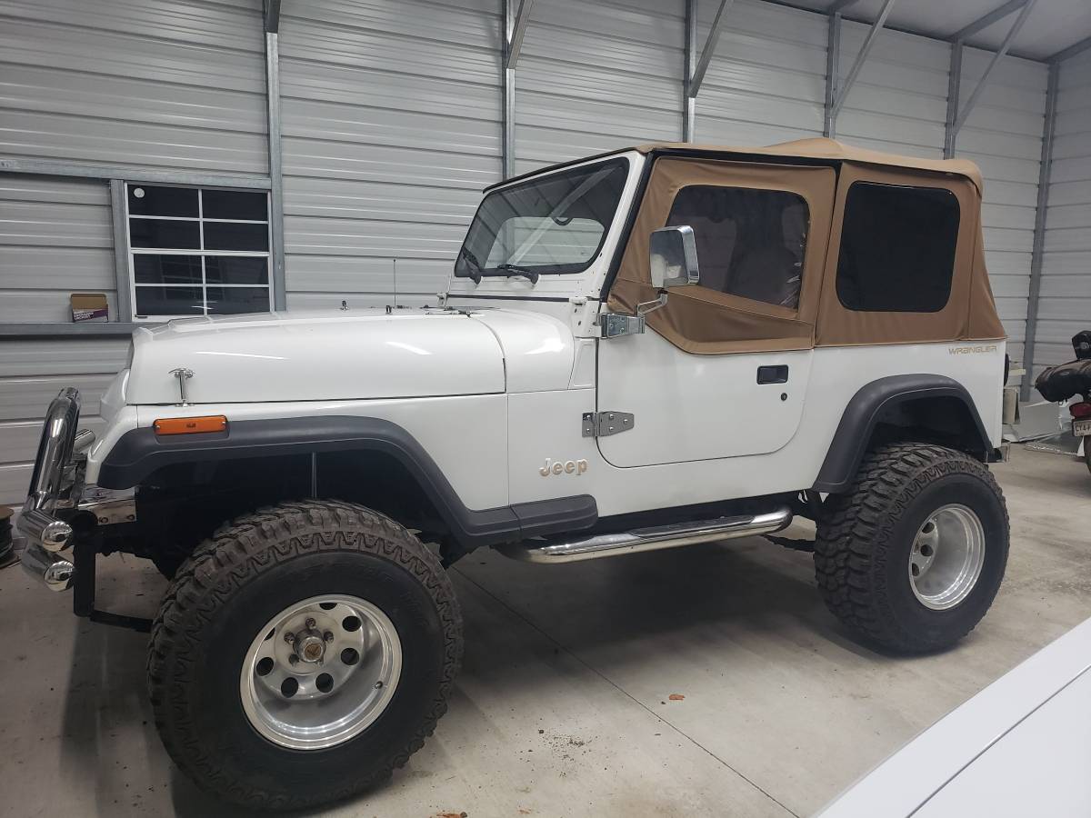 Jeep-wrangler-1992-white