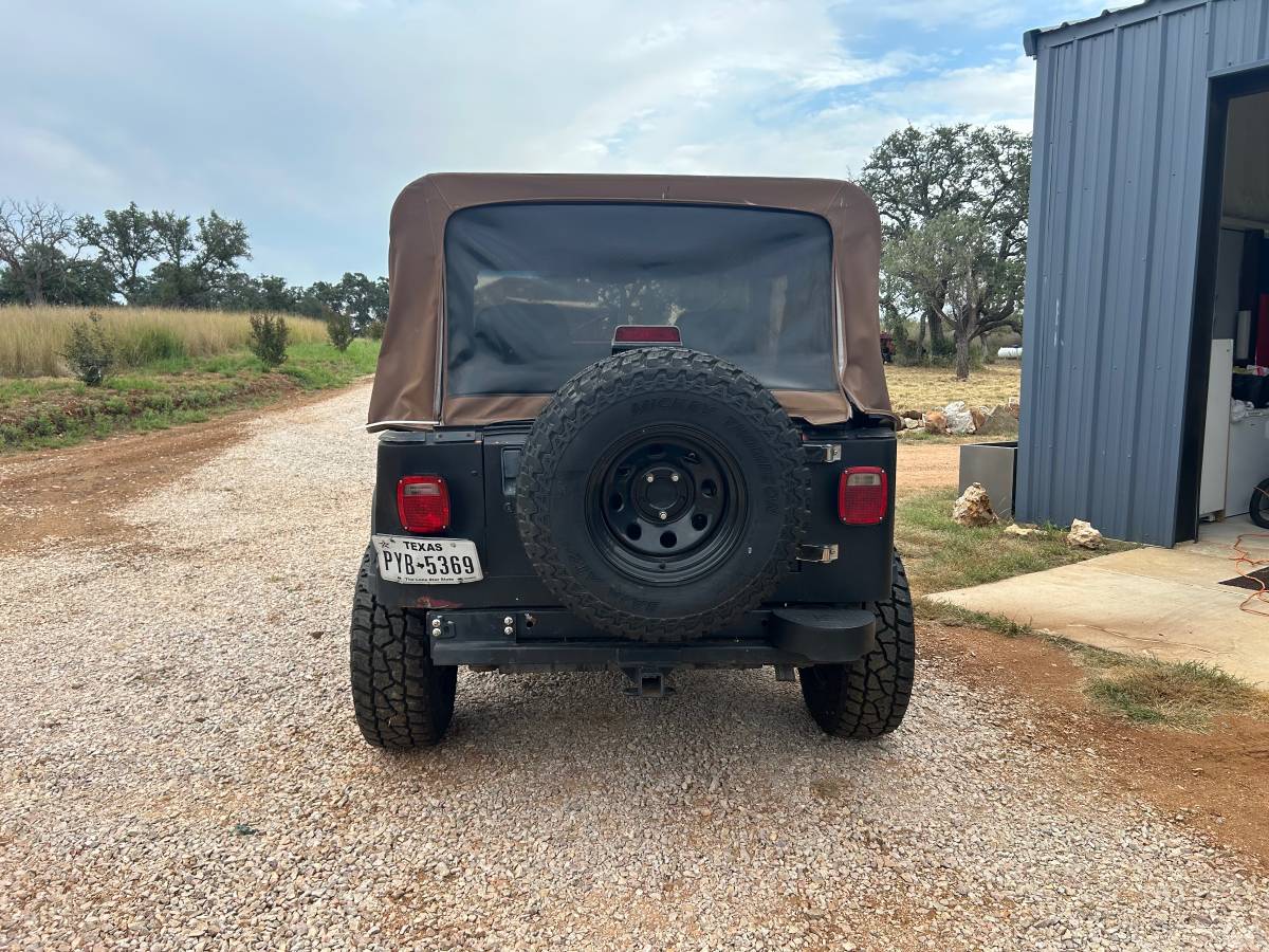 Jeep-wrangler-1994-black-4
