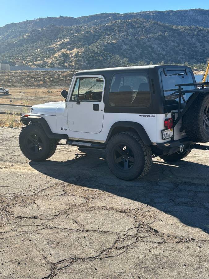 Jeep-wrangler-1994-white-4