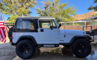Jeep-wrangler-1994-white