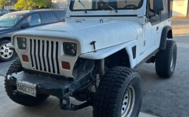 Jeep-wrangler-s-1990-white-11