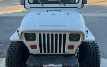 Jeep-wrangler-s-1990-white