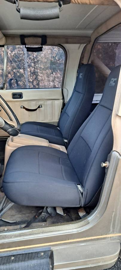 Jeep-wrangler-sahara-1989-green-7