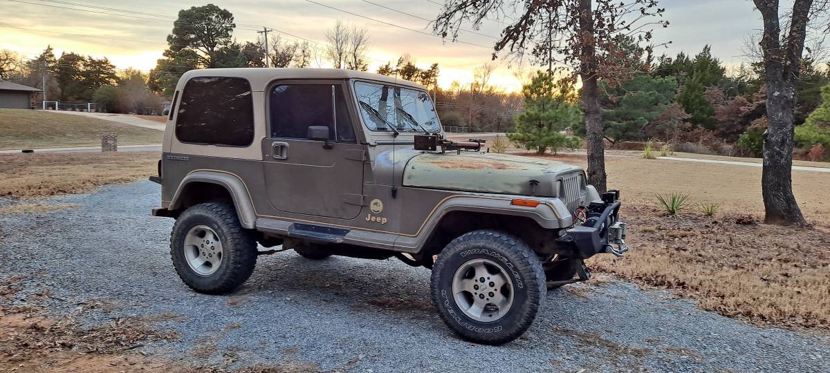 Jeep-wrangler-sahara-1989-green-9
