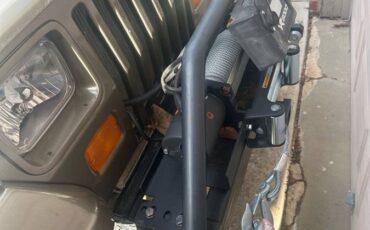 Jeep-wrangler-sahara-1991-brown-4