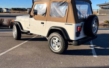 Jeep-wrangler-yj-1990-white-1