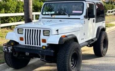 Jeep-wrangler-yj-1990-white-1
