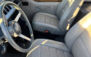 Jeep-wrangler-yj-1990-white-10