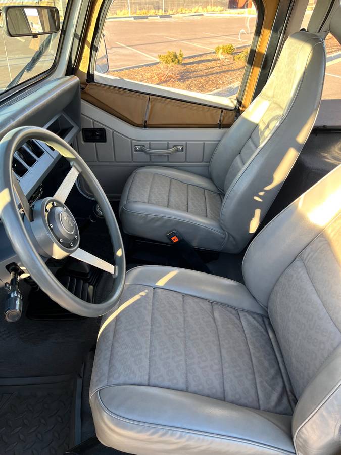 Jeep-wrangler-yj-1990-white-10