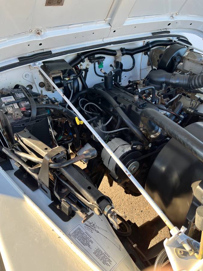 Jeep-wrangler-yj-1990-white-19