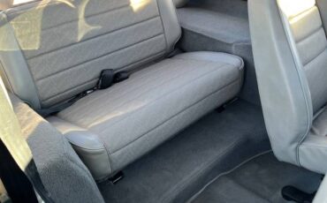 Jeep-wrangler-yj-1990-white-2