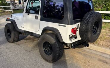 Jeep-wrangler-yj-1990-white