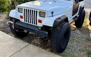 Jeep-wrangler-yj-1990-white-4