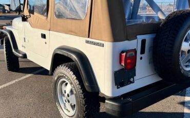 Jeep-wrangler-yj-1990-white-7