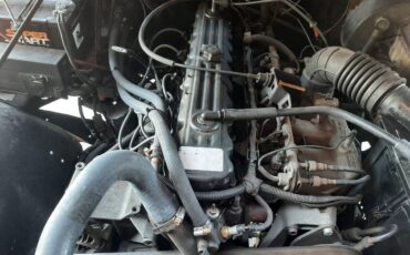 Jeep-wrangler-yj-1994-silver-18