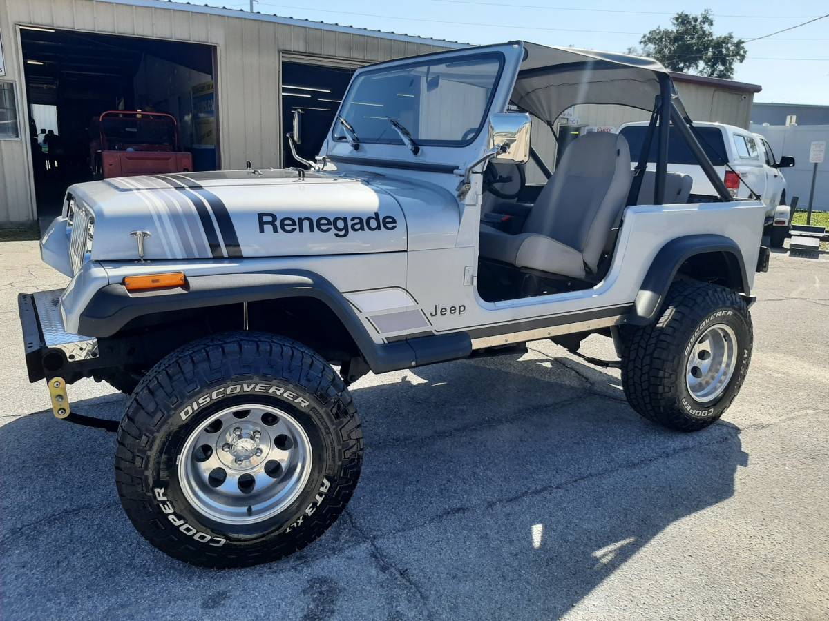 Jeep-wrangler-yj-1994-silver-3