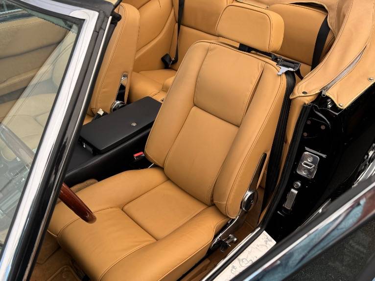 Jensen-interceptor-iii-1975-20