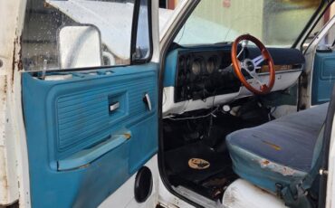 K20-custom-deluxe-lwb-1977-white-3