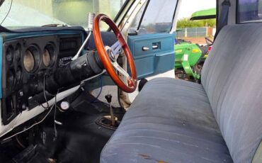 K20-custom-deluxe-lwb-1977-white-4