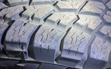 K20-custom-deluxe-lwb-1977-white-8