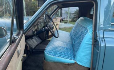 Kaiser-4-door-sedan-1948-10