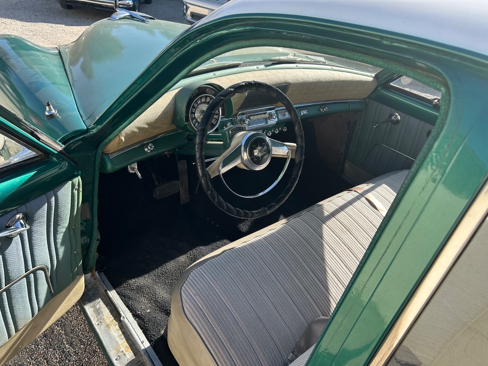 Kaiser-Manhattan-1953-Sedan-11