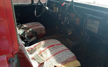 Kaiser-jeep-1968-red-11